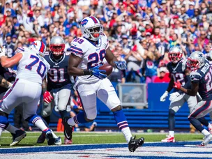 Patriots leading Bills by 11