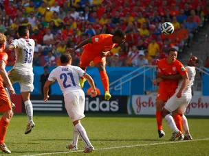 Netherlands 2-0 Chile