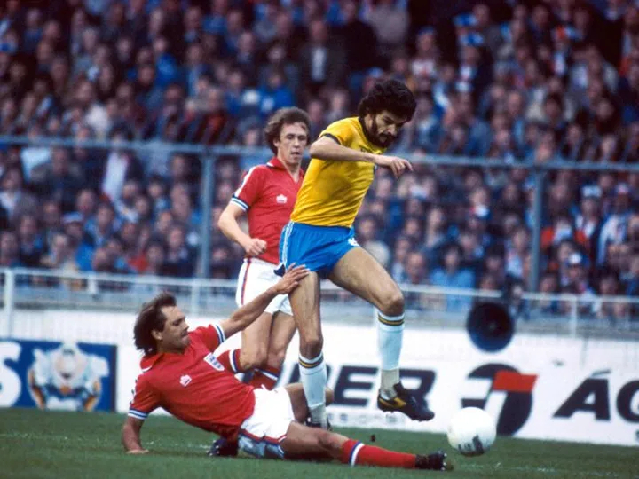 Corinthians honour Socrates with title win