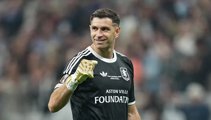 Aston Villa transfer news: Villans target World Cup standout goalkeeper as Martinez-to-Juventus deal edges closer