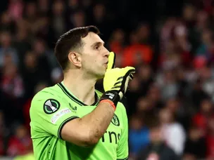 Martinez stars as Aston Villa reach Conference League semis on penalties 