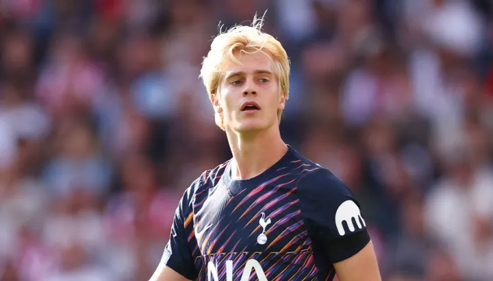 Lucas Bergvall: Tottenham put on alert as as top European club 'renew' transfer interest in long-term target
