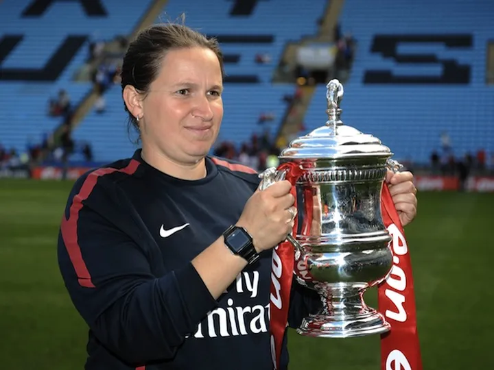 Kelly Smith: 'Laura Harvey could be perfect fit for Arsenal'