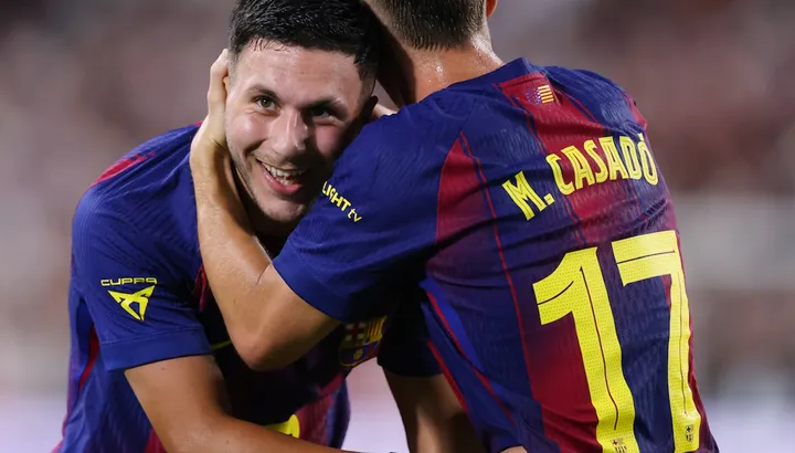 Leeds emerge as surprise 'contenders' to sign Barcelona man during summer transfer window