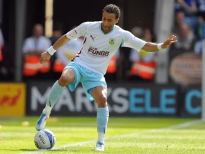 Tyrone Mears breaks leg in training