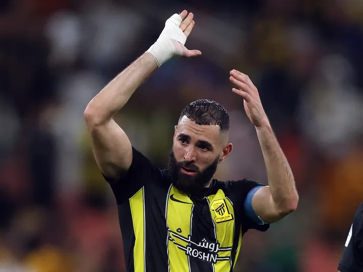 Berrada to help Man United sign Benzema ahead of deadline?