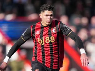 Doubt for Tuesday? Iraola delivers Evanilson injury update following Sunderland draw