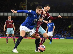 West Ham, Everton goalless at the break