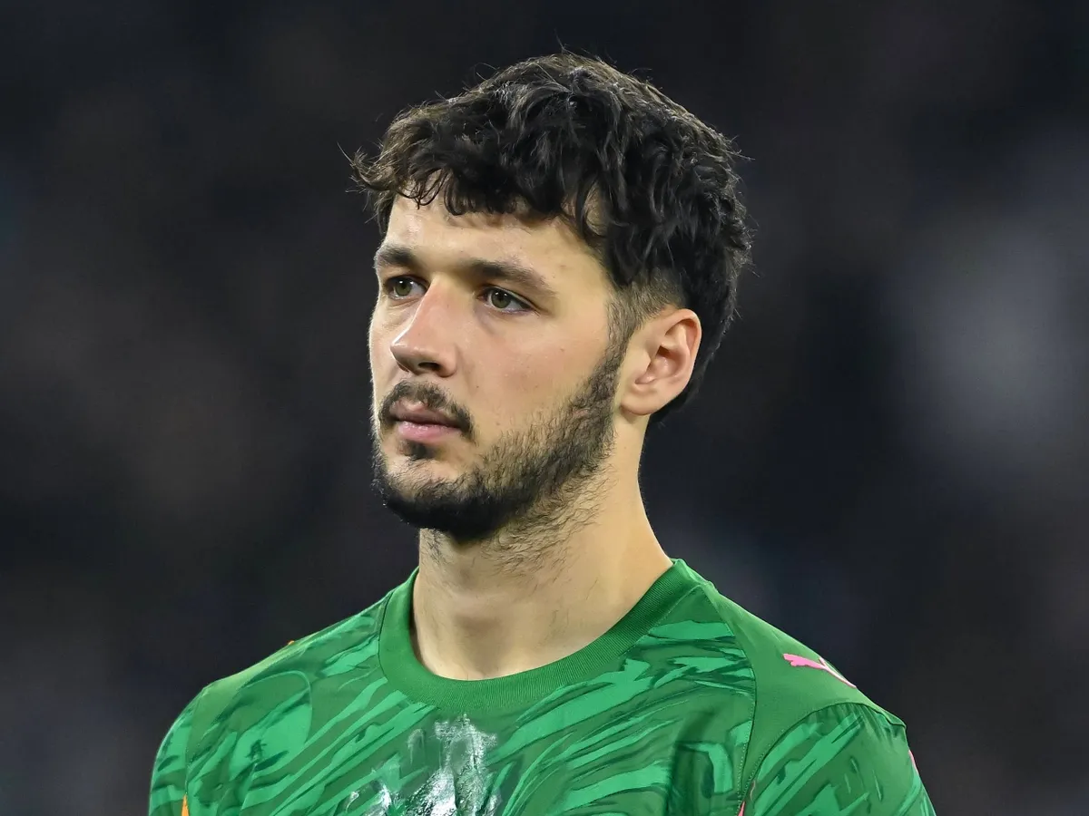 Decision made: Trafford 'chooses' next club as goalkeeper 'nears' Man City exit
