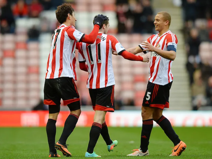 Sunderland edge past Carlisle United