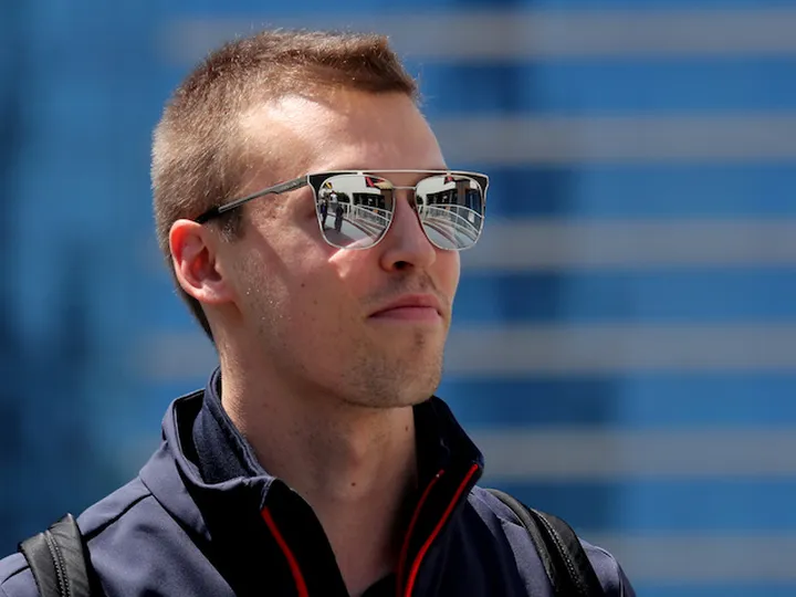 F1 vows to 'monitor' Russian sports ban