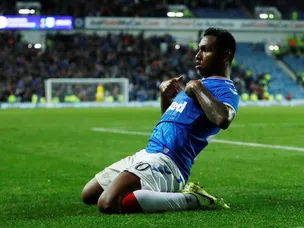 Rangers put four past Ross County to keep up pressure on Celtic