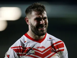 Alex Walmsley and Luke Thompson power St Helens to third-straight win