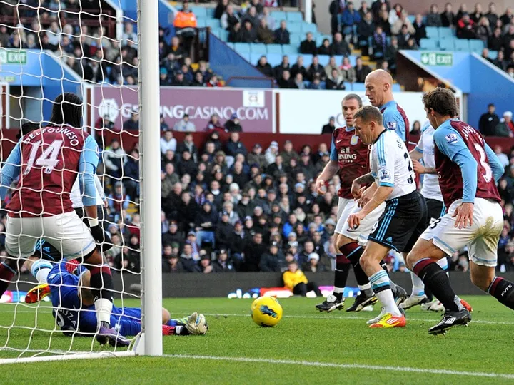 Kuyt hails "unbelievable" Bellamy