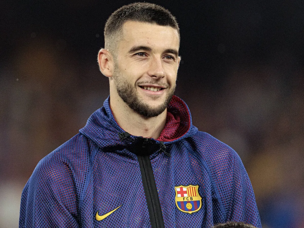 Barcelona injury news: Catalan giants deliver update on goalkeeper Joan Garcia after worrying substitution