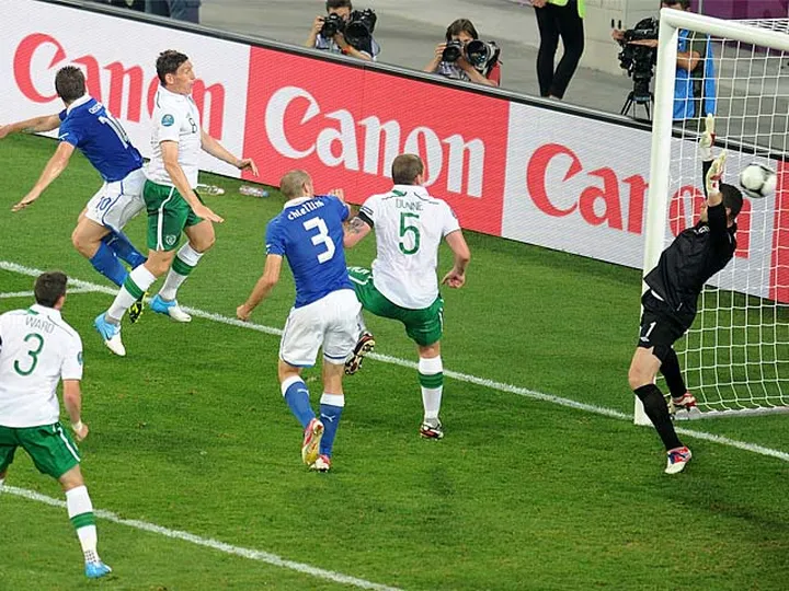 Cassano starts for Inter