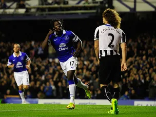 Everton dominating Newcastle