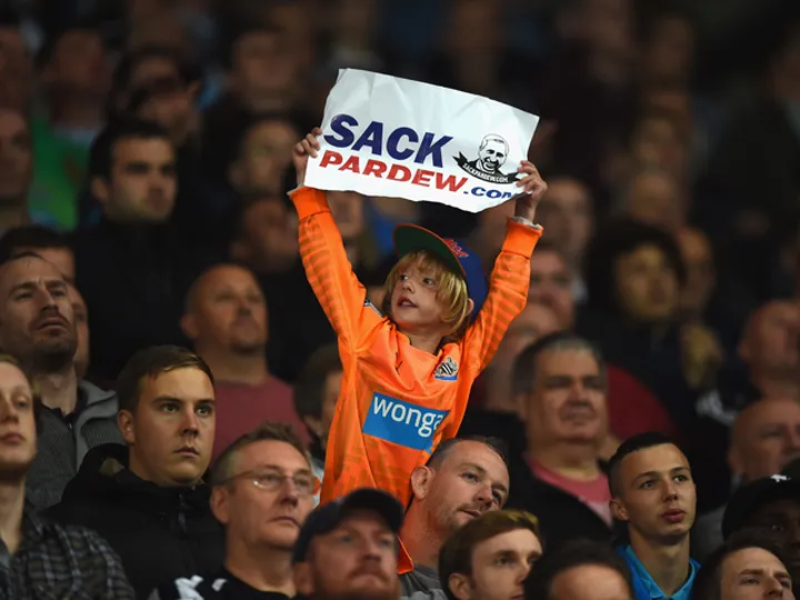 Cisse urges Magpies to end Pardew protests