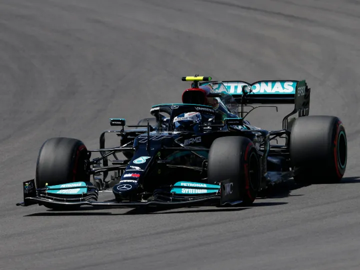 Valtteri Bottas denies Lewis Hamilton 100th pole in Portugal