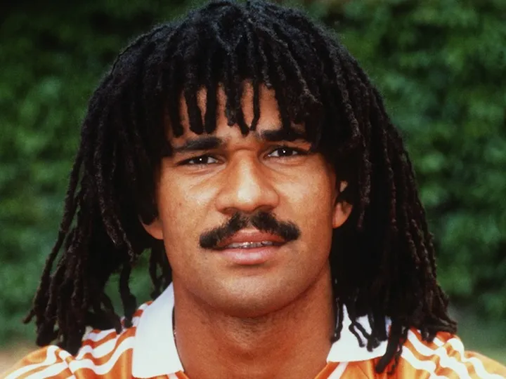 Gullit: 'United need three signings'