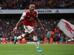 Arsenal produce stunning comeback to beat Villa