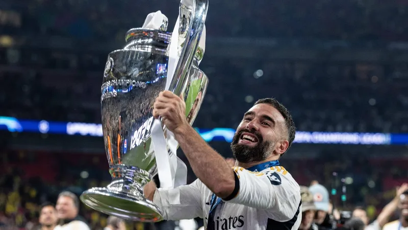 Free agent Dani Carvajal offered to two Premier League giants
