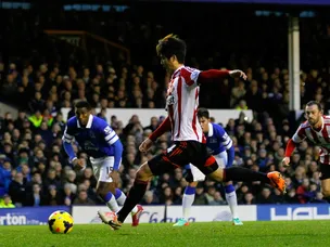 Sunderland earn victory over Everton