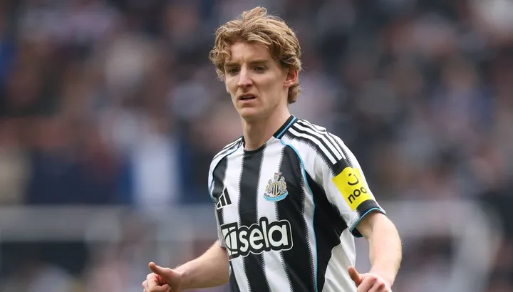 Arsenal, Liverpool handed Anthony Gordon transfer boost with Newcastle star's exit stance 'revealed'