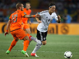Sneijder wants to skipper the Dutch