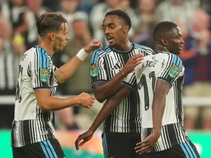 Man Utd and Arsenal 'keep a close eye' on £43m-valued Prem talent