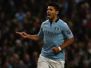 Aguero, Tevez start for Man City
