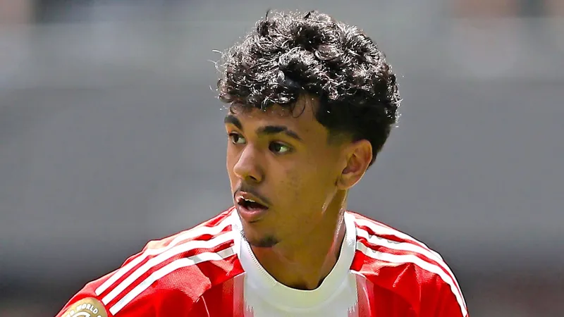 Everton confirm Aznou signing: How Moyes was key to £10.5m transfer