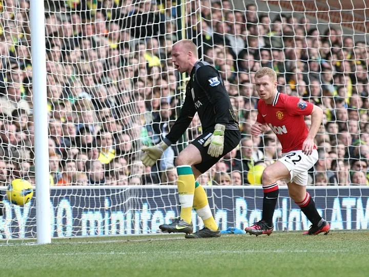 Scholes: 'City deserved title'