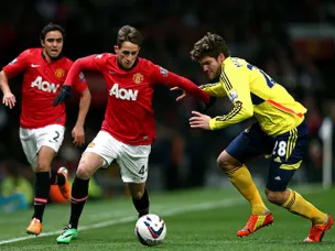 Sunderland through to League Cup final