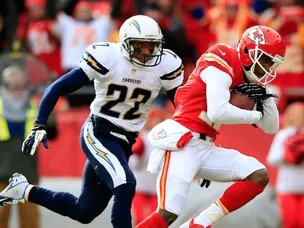 Chiefs hold narrow lead at the break