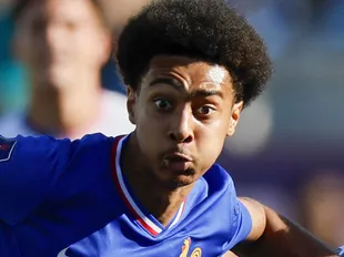 Chelsea 'make £7m offer' for second division striker ahead of winter window