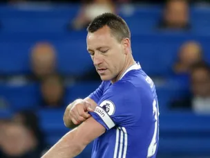 Conte: 'John Terry should not retire'