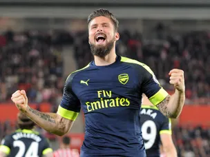 Wenger: 'Giroud, Welbeck deserve to start'