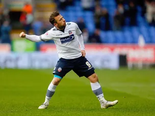 Le Fondre double puts Millwall in deep trouble