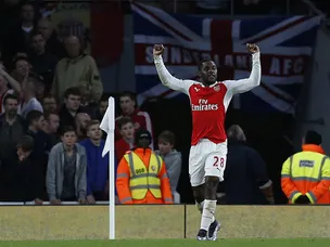 Giroud own goal cancels out Campbell strike