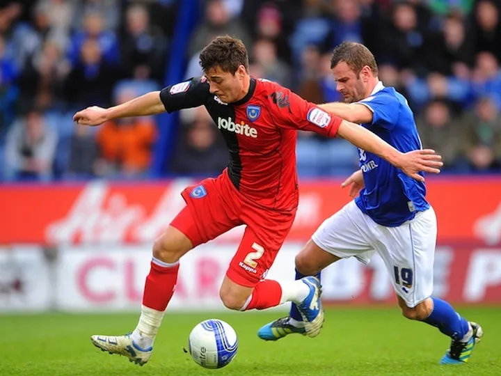 Palace secure Ward signing