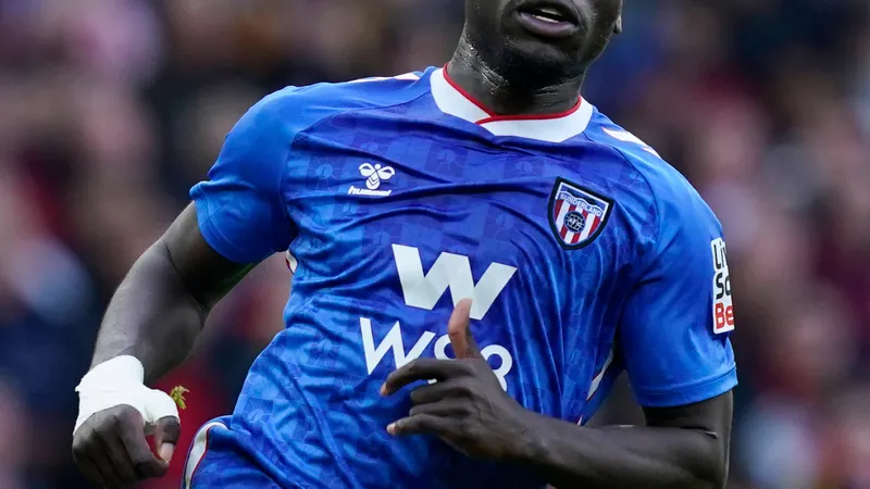 Shocking switch? Sunderland's Brobbey stance 'revealed' amid PL interest
