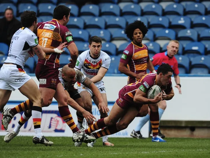 Sammut hat-trick gives Bulls victory