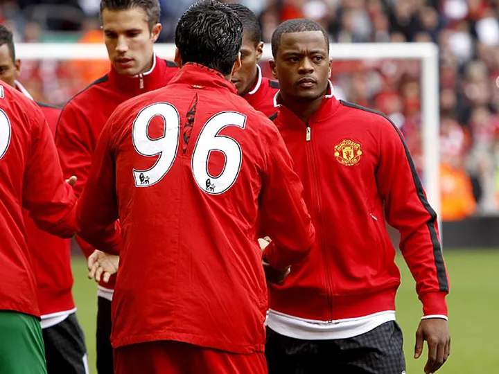 Ferguson tells fans to 'focus on football'