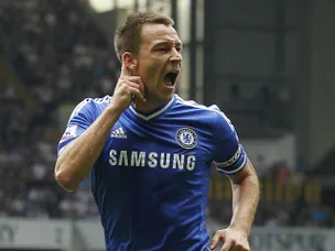 Terry: 'Pressure on title rivals'