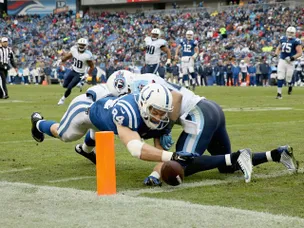 Colts ease past Titans