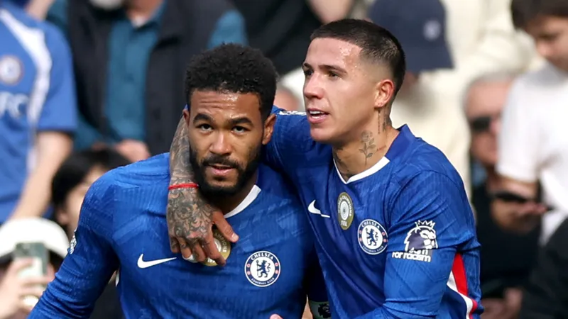 Blue skies turning grey with Chelsea stars 'unhappy' with star player