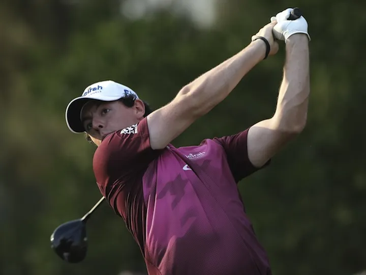 Donald, McIlroy maintain lead in Dubai