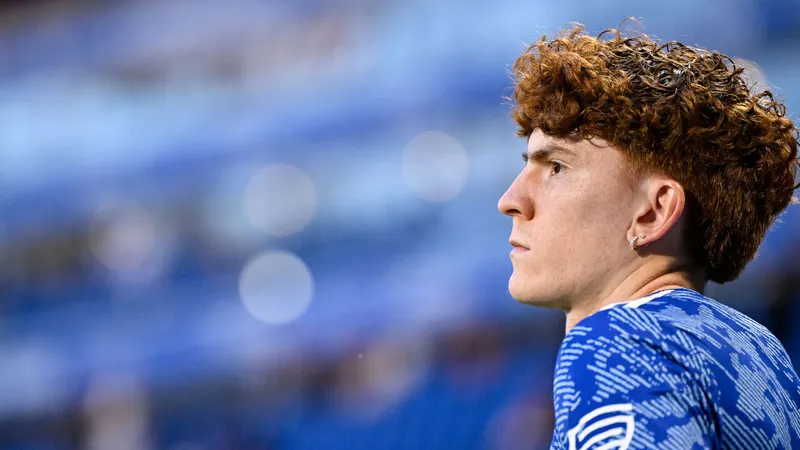 Strasbourg star Barco makes announcement on future amid Chelsea speculation