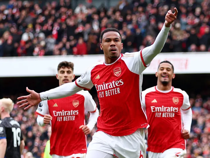Arsenal into third position with five-goal win over Crystal Palace